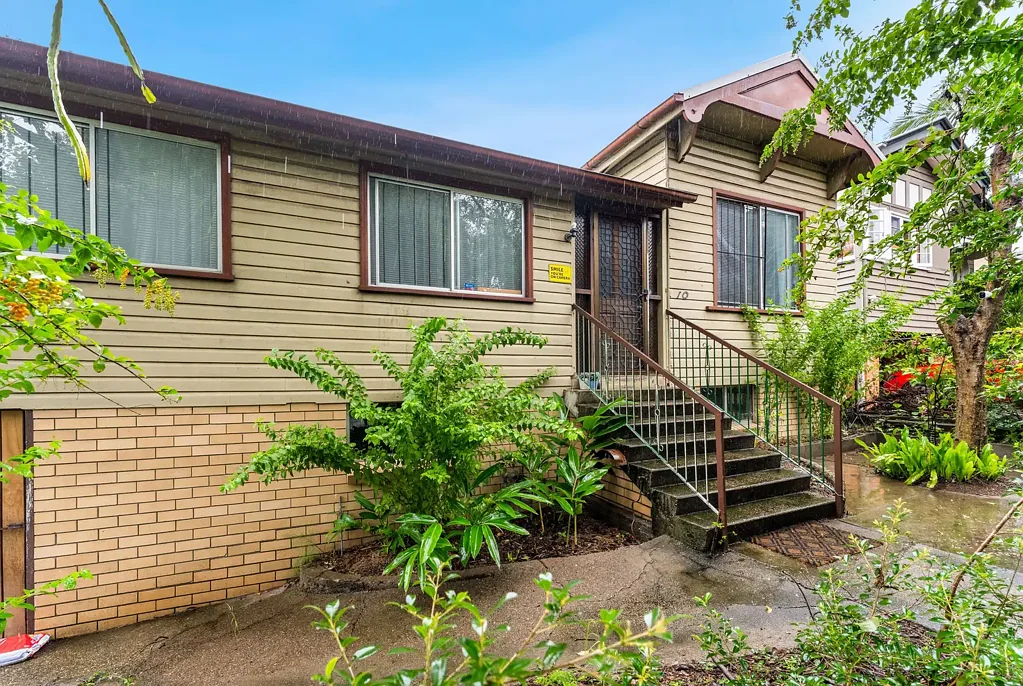 Kangaroo Point 5Kwarto Spacious 4-Bedroom Home on a Generous 708sqm Block!