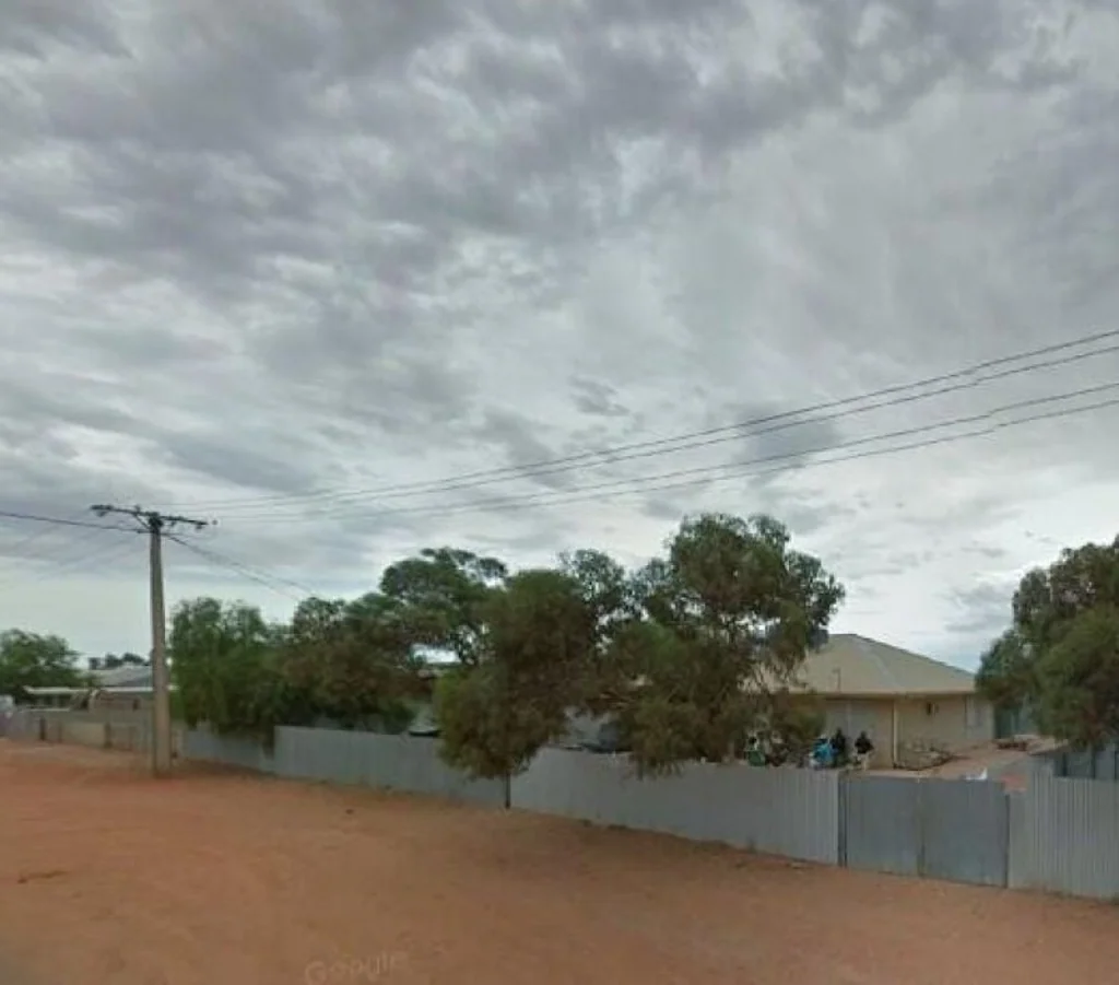Coober Pedy 4ਬੈੱਡਰੂਮ WELL PRESENTED 4 BEDROOM HOME ON LARGE BLOCK