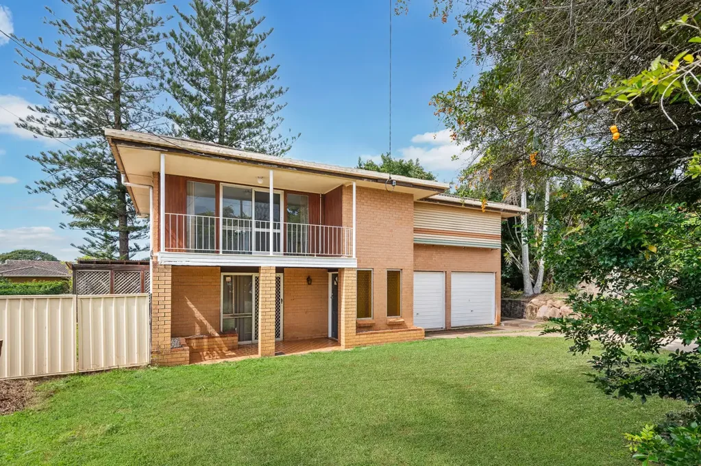 Three Bedroom Home for Rent in Bracken Ridge!