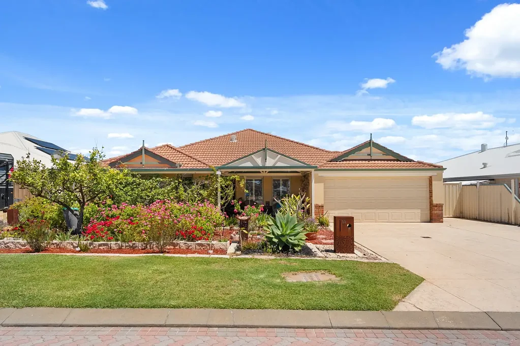 11 Pulsano Mews, Secret Harbour, WA 6173