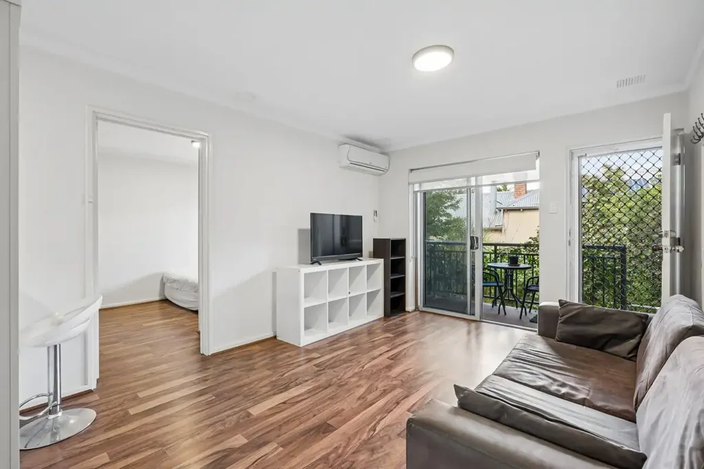 FABULOUS ONE BEDROOM APARTMENT!!!