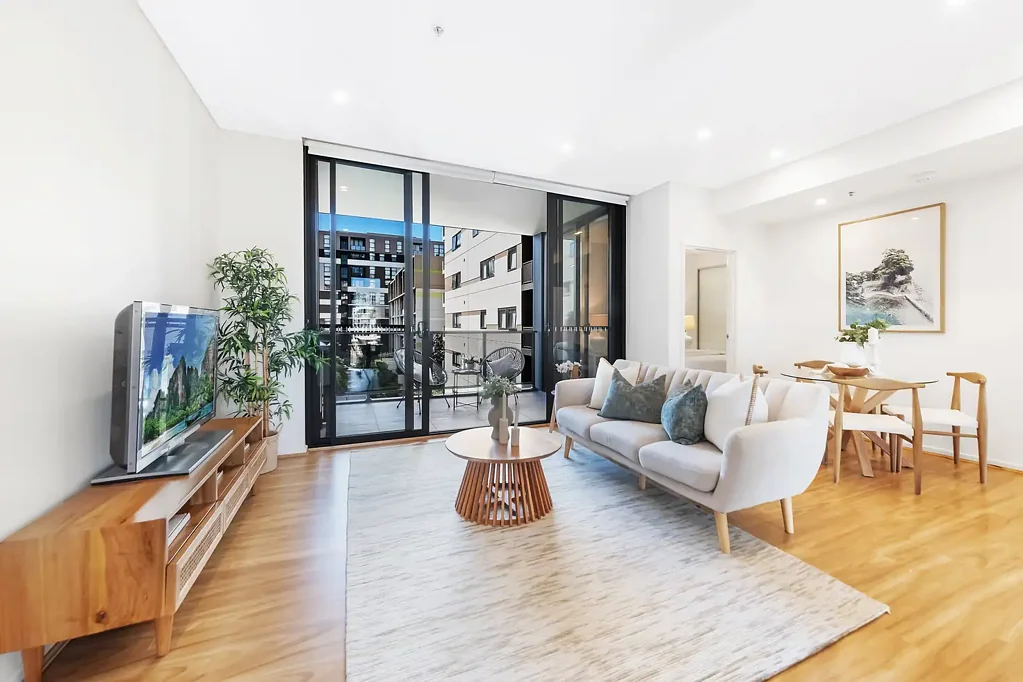 Zetland 2 Bedroom Contemporary 2 bedroom with study in Platinum