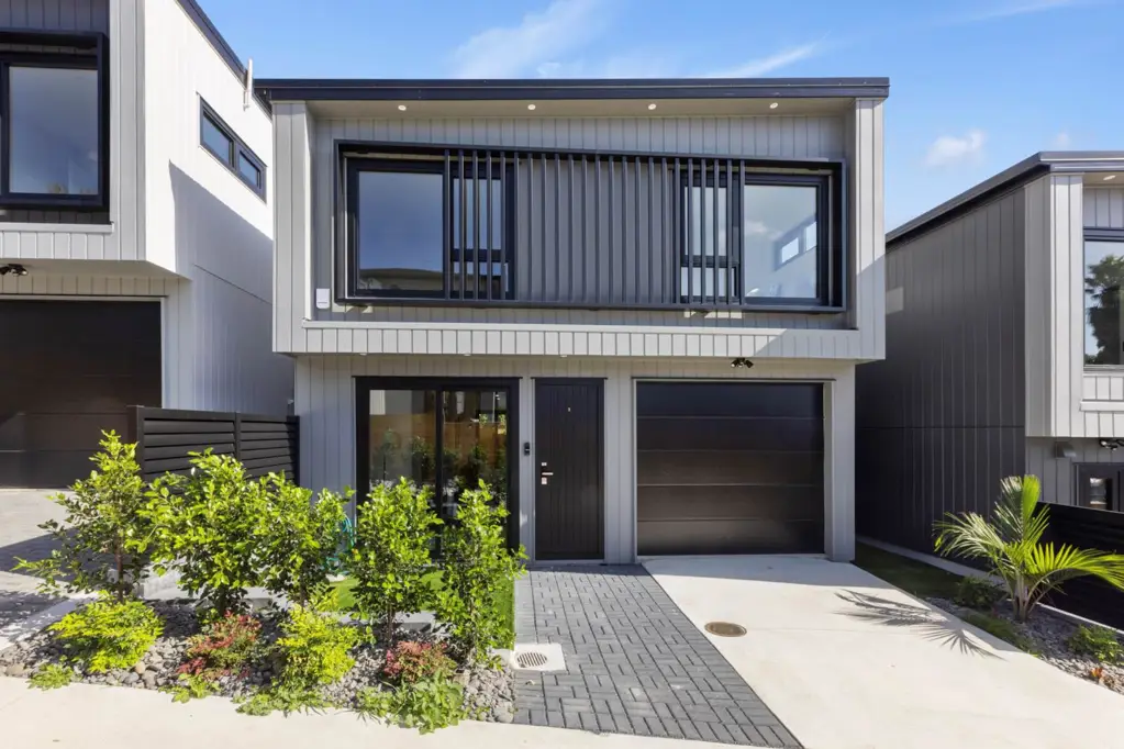 Mount Eden 4침실 Brand New Home in DGZ - Must Sell!
