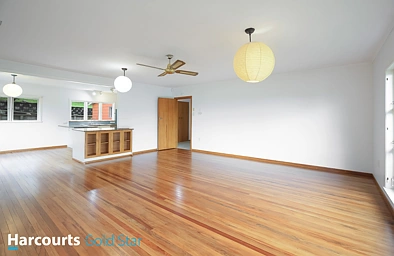Three Bedroom House - Thames