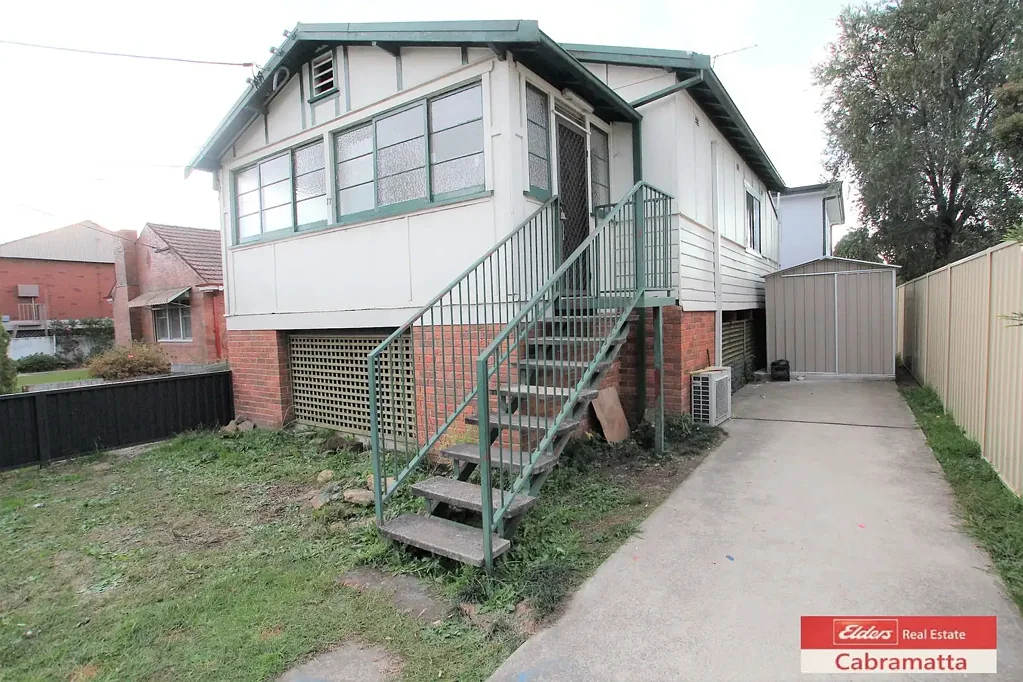 Renovation Front House 3 Bedrooms