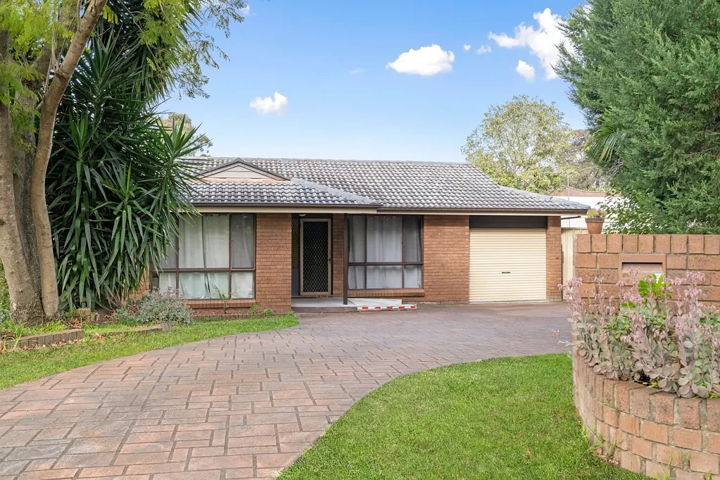 11 Owl Place, Ingleburn, NSW 2565
