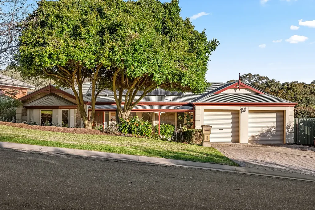 Craigburn Farm 4Moenga A consummate, family-ready entertainer with a dreamy sunset backdrop…