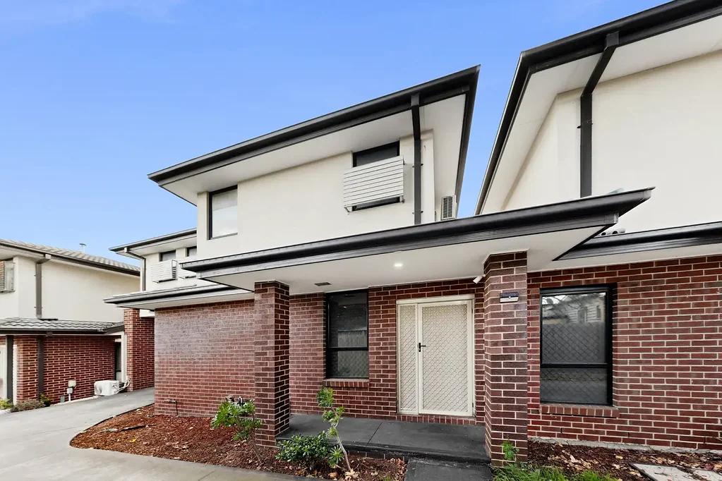 Modern Townhouse Living in a Convenient Noble Park Location