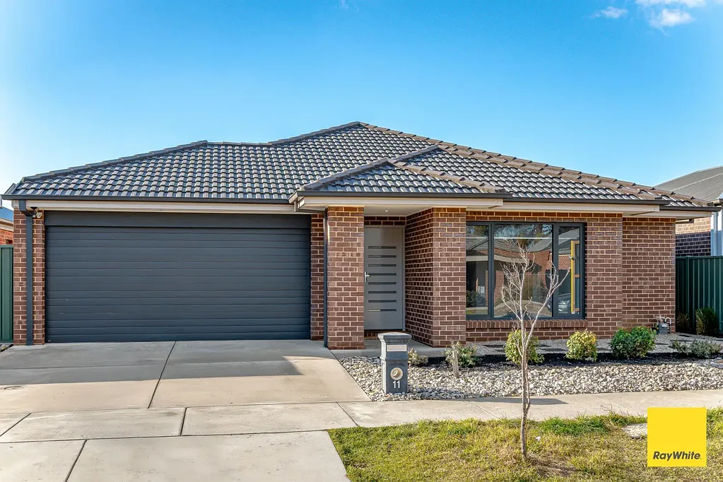 11 Rheola Drive, White Hills, VIC 3550