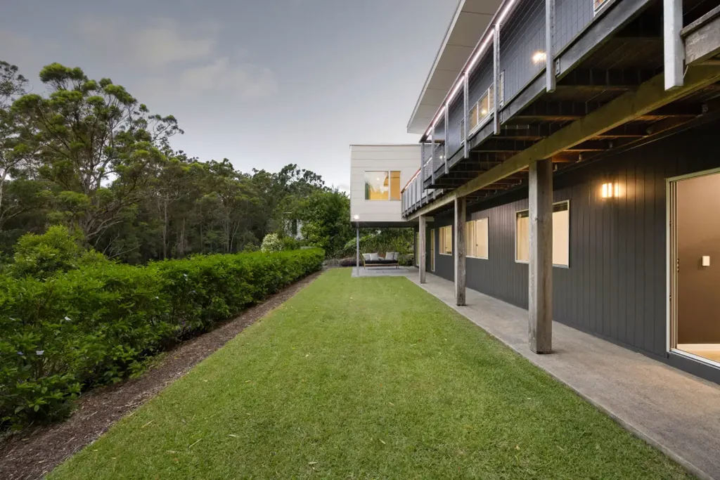 Mons 5房  Elevated Private Retreat Blending Contemporary Design with Natural Serenity