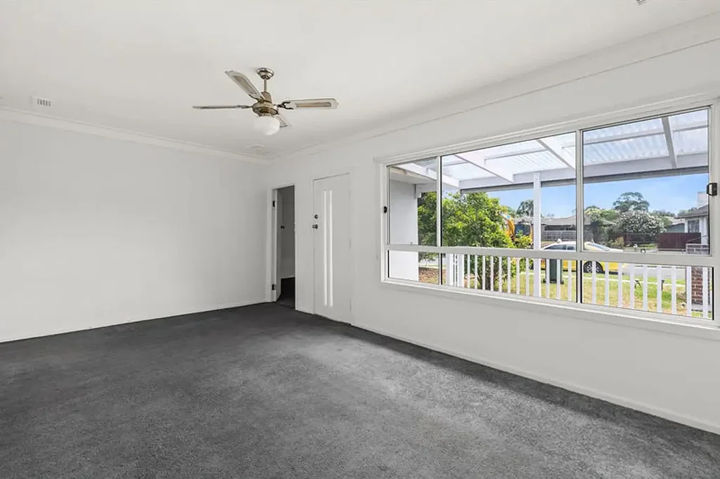 Low-maintenance Home In A Convenient Location!
