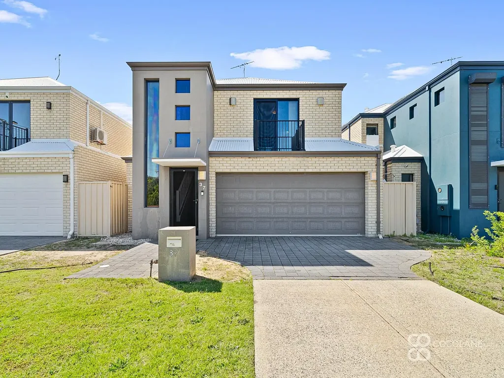 Mandurah 3Phòng ngủ Stylish Two-Storey Living - Just Steps from the Mandurah Foreshore!