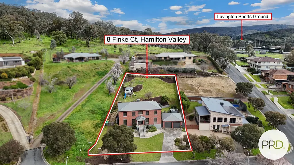 Hamilton Valley 4कमरा BEAUTIFULL VIEWS, EXPANSIVE HOME, GENEROUS LOT