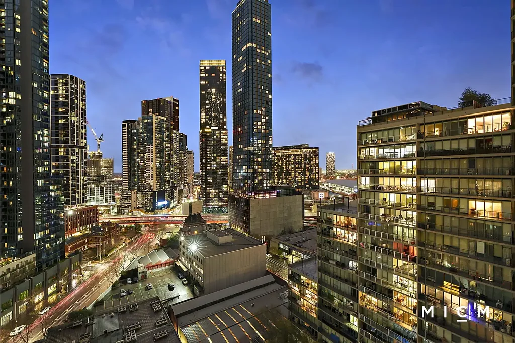 Southbank 2कमरा Central Corner Retreat with Commanding Views