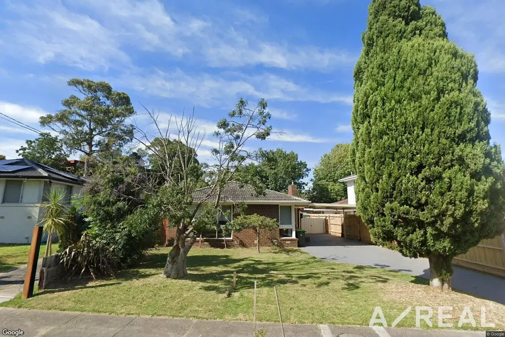 Stylish Three-Bedroom Home with Covered Entertaining Deck