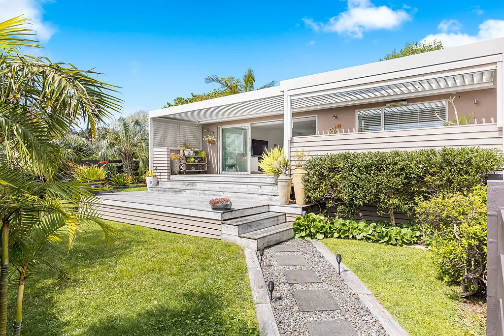 Hauraki 3房  Prime Clifton Road Living