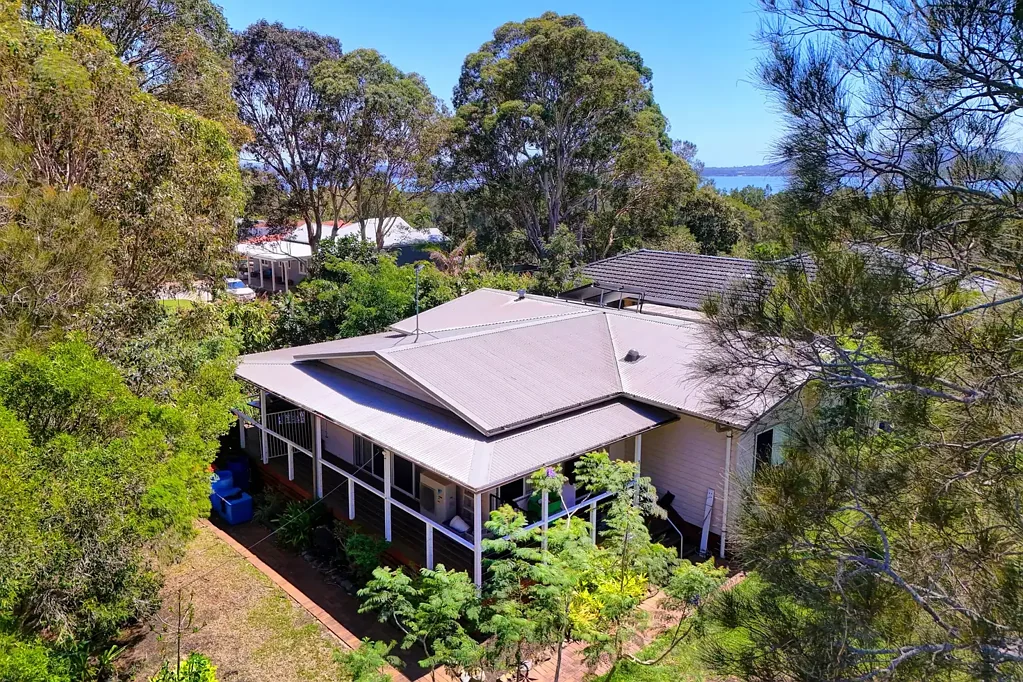 1 Frazer Avenue, Green Point, NSW 2428