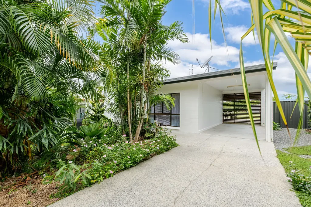 Mossman 3ਬੈੱਡਰੂਮ Charming Affordable Home on a Large, Leafy Block