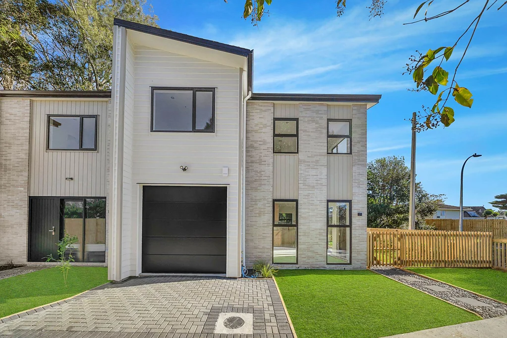 Clendon Park 4ਬੈੱਡਰੂਮ Brand New Standalone Family Homes Beside the Park