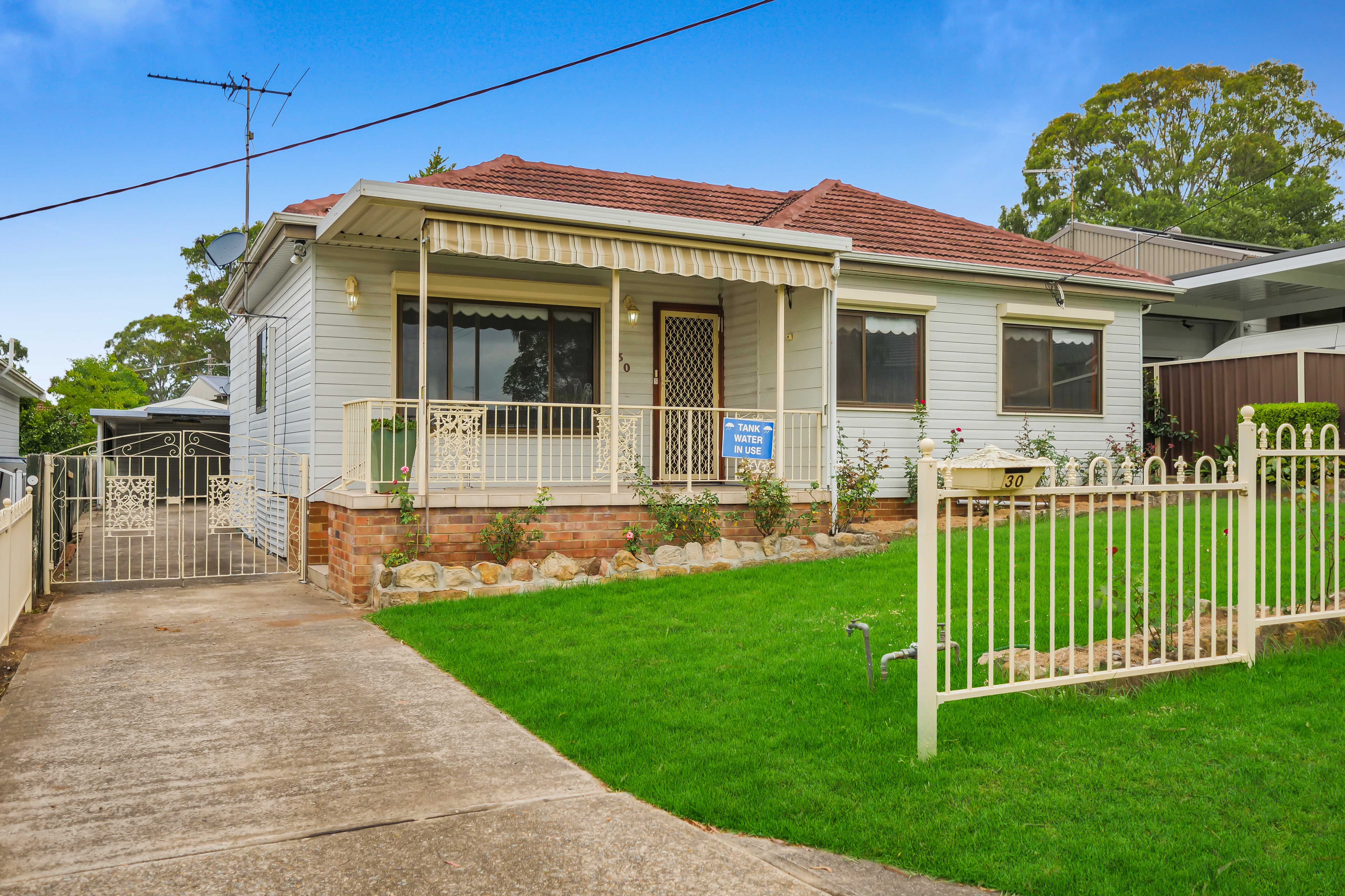 30 RAYMOND AV, CAMPBELLTOWN NSW 2560, 0房, 0浴, House