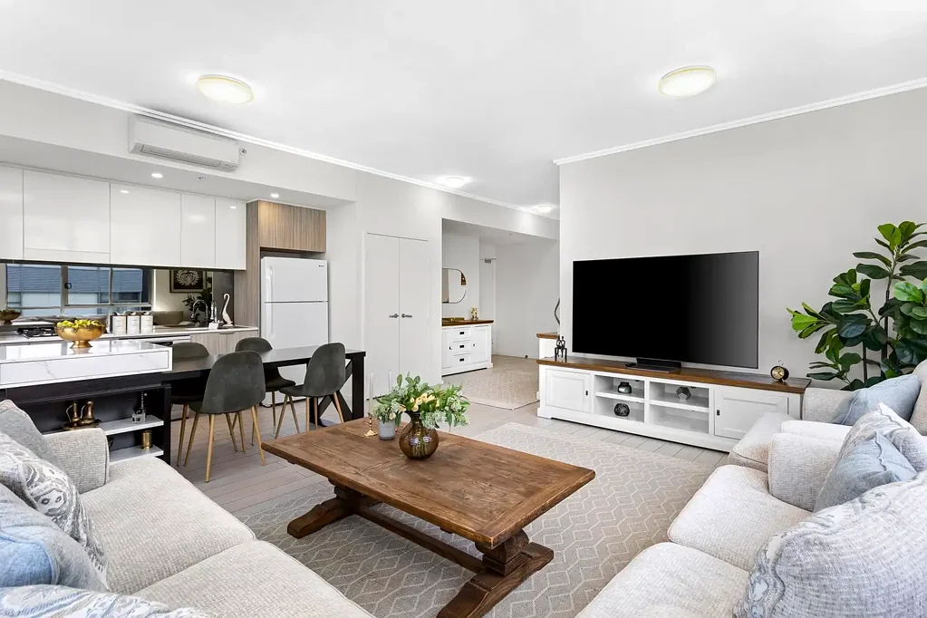 826/1-39 Lord Sheffield Circuit, Penrith, NSW 2750
