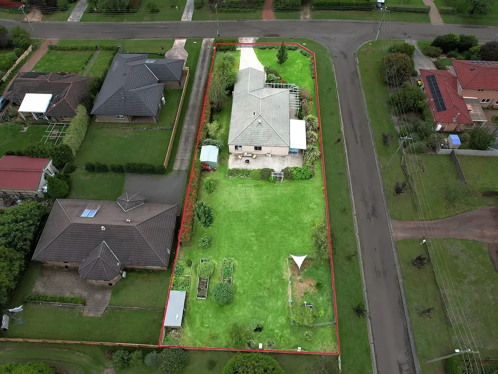 Bundanoon 4બેડરૂમ Large Family Home on Corner Block - Potential Subdivision STCA