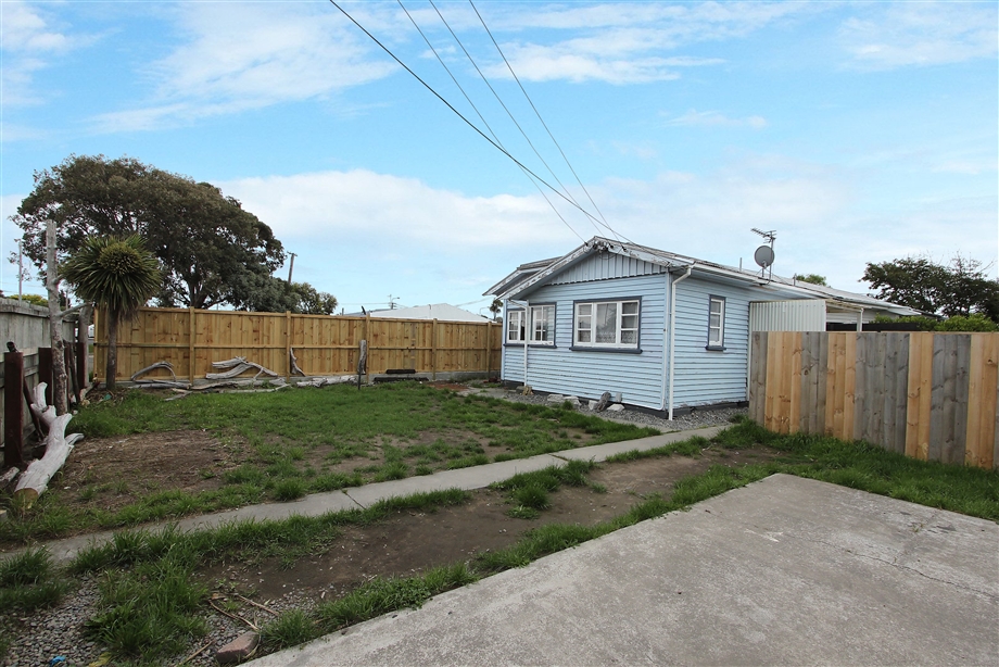 154 Bowhill Road, New Brighton, Christchurch, 2 ห้องนอน, 1 ห้องน้ำ