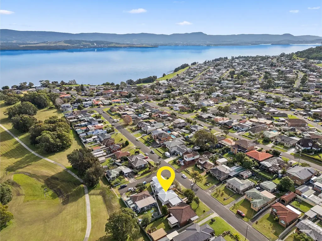 1 McClements Avenue, Mount Warrigal, NSW 2528