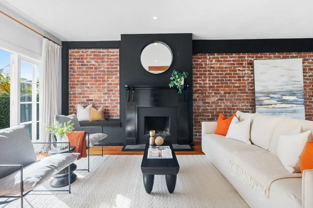 Point Chevalier 3 Bedroom New York Vibes in Pt Chev | Professionals