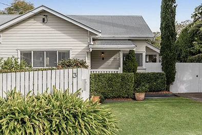 Mount Lofty 3Zimmer Owner Purchased Elsewhere...Charming Home + Detached Studio Space