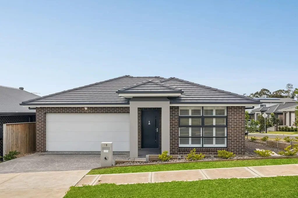 9 Inwood Street, Bradbury, NSW 2560