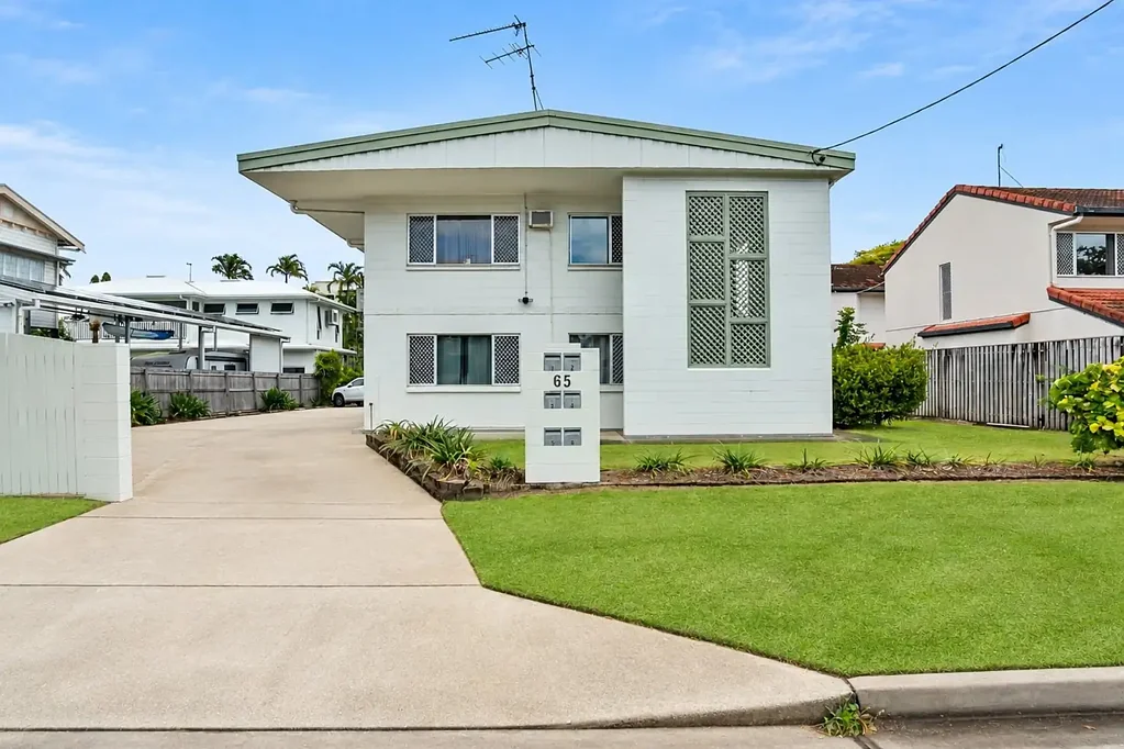 Cairns North 12कमरा ONCE IN A LIFETIME INVESTMENT OPPORTUNITY
