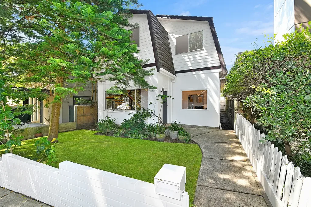 Rose Bay 4Zimmer Harbourside Cottage in Most Sought After Location!