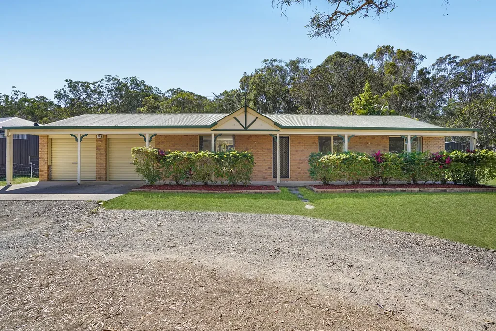 Burpengary 3 Slaapkamer 3-Bedroom Home in a Quiet Cul-de-Sac - 3/4 Acres