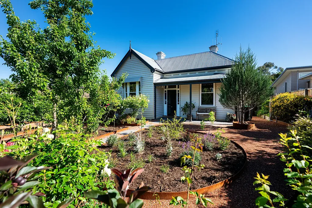 Castlemaine 5ਬੈੱਡਰੂਮ Edwardian Elegance with a Sustainable Soul