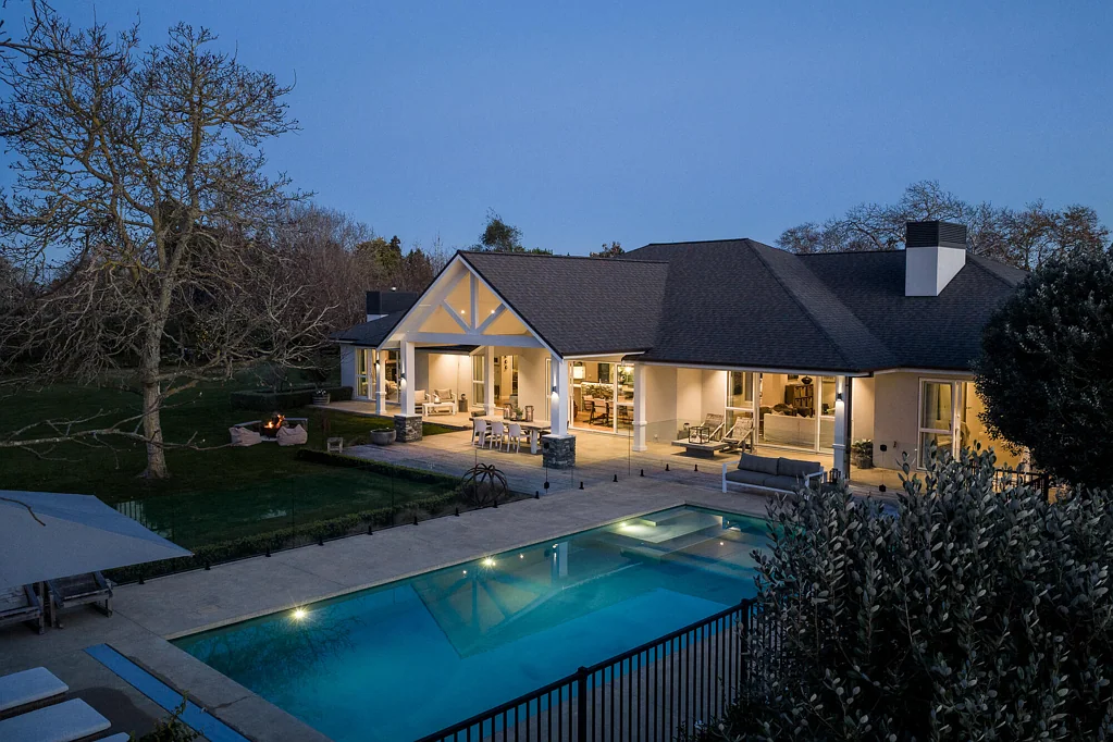 Tamahere Prestige. Presence. Perfection.