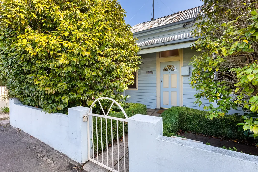 315 Peel Street, Black Hill, VIC 3350