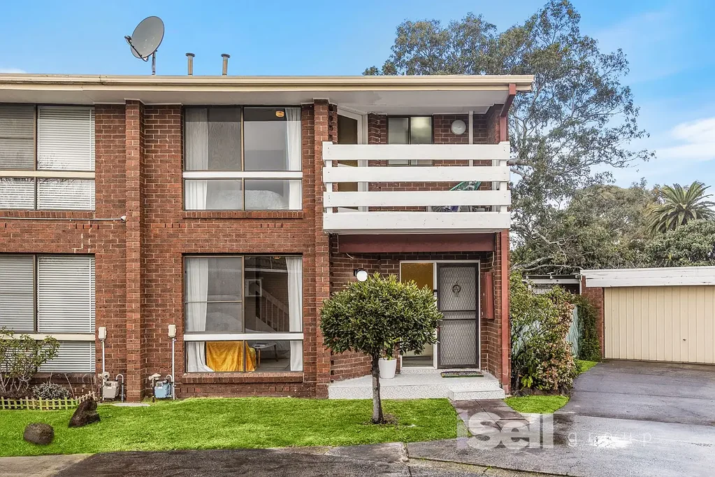 Noble Park 3 Bedroom ROOM TO BREATHE, INSIDE AND OUT, IN CENTRAL POCKET
