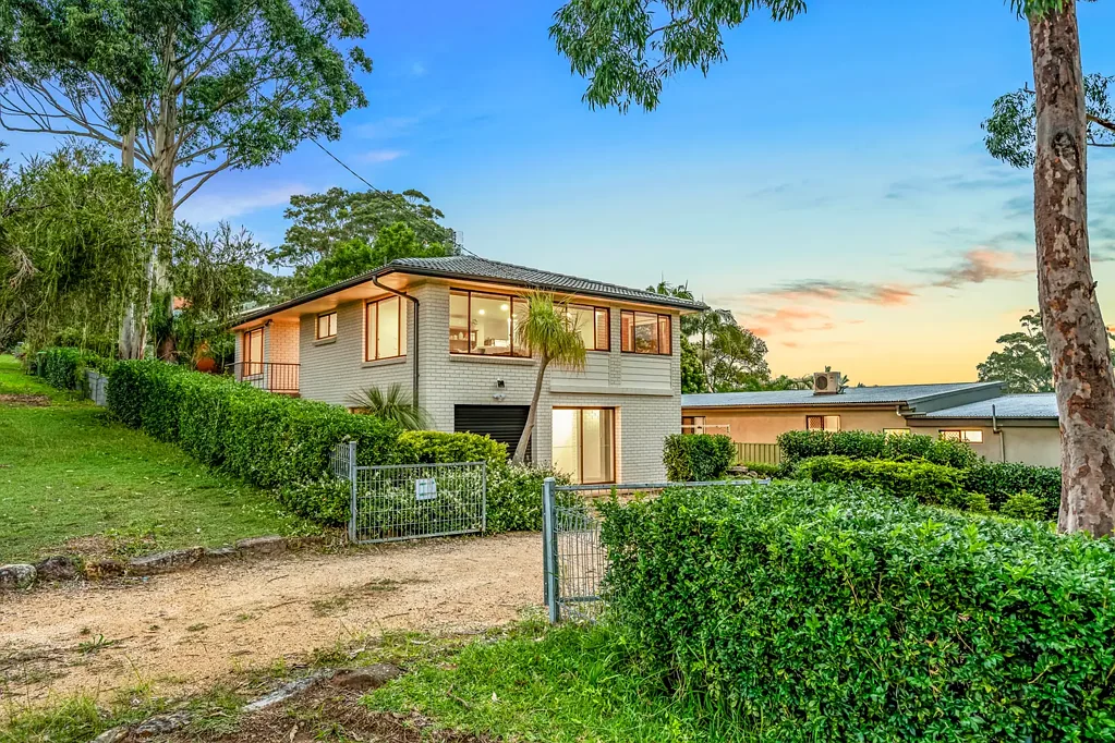 Coal Point 4ਬੈੱਡਰੂਮ Modern Family Home + Lovely Lake Views + Space to Grow
