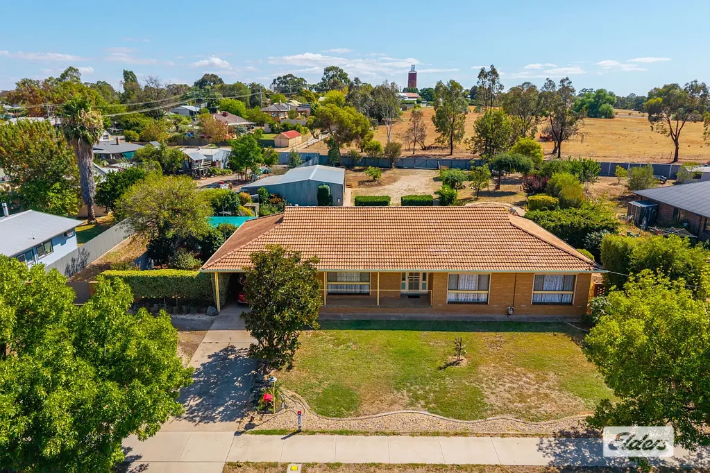 25 Howlong Road, Rutherglen, VIC 3685