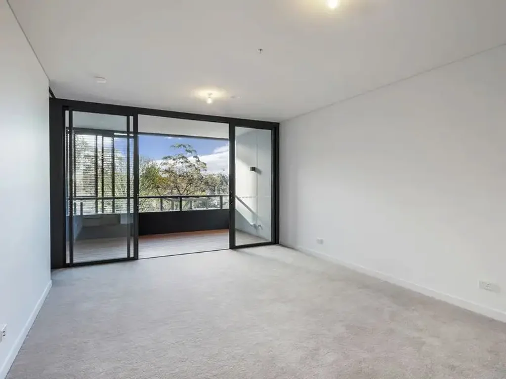 Designer two Bedroom Apartment in the Peak