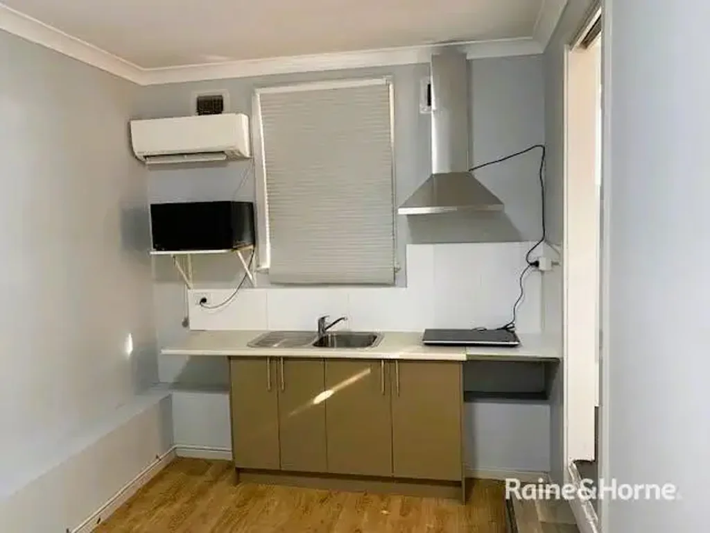 Renovated studio apartment in prime location