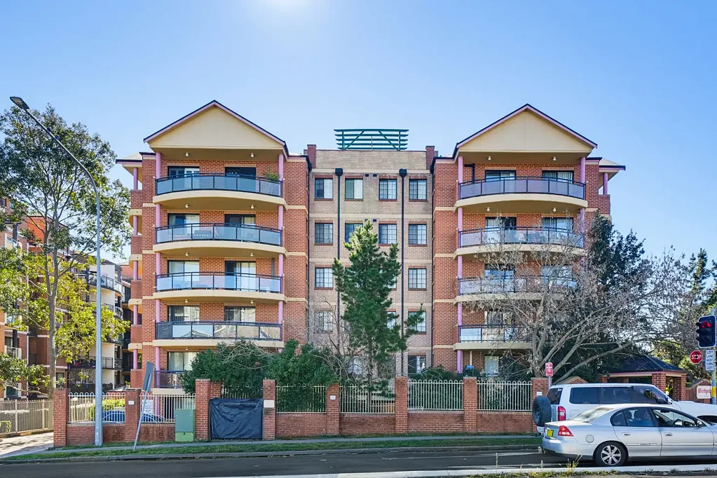 Modern Two-Bedroom Unit in Prime Blacktown Location – Opposite Westpoint & Blacktown Station