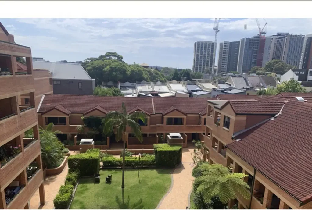 Spacious 2 bedroom 2 bathroom apartment located in the lovely well kept “Phillip Gardens” complex