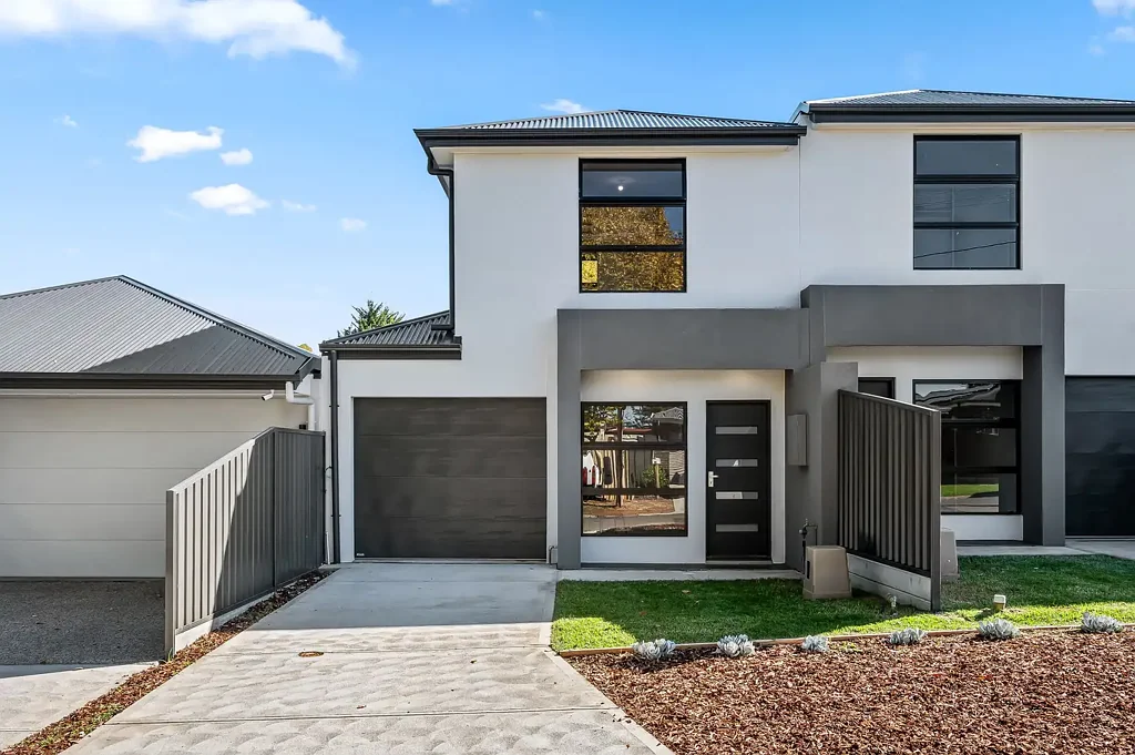 Modbury 3房  "Just Built! Contemporary 2-Storey Home in Prime Location"