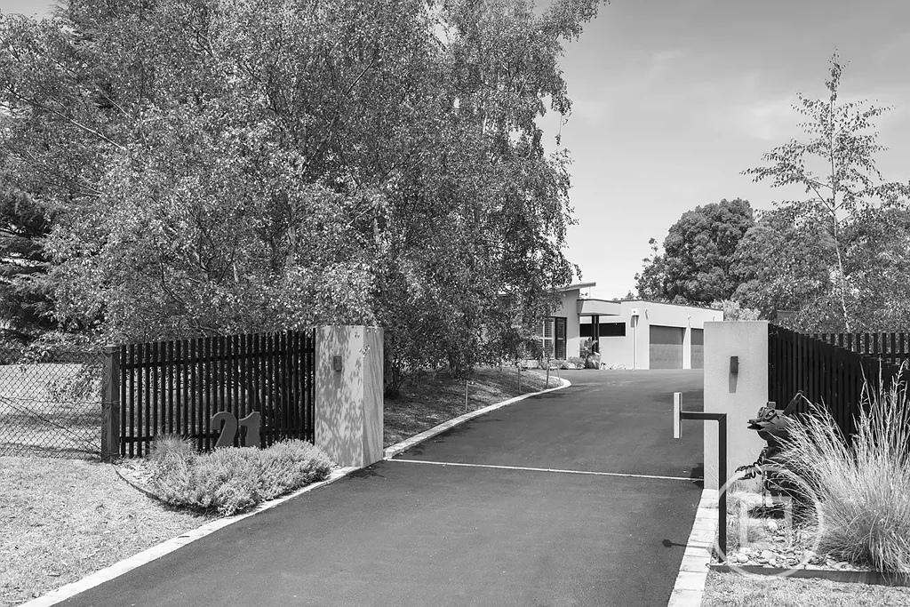 21 Crofters Hill Way, Somerville, VIC 3912