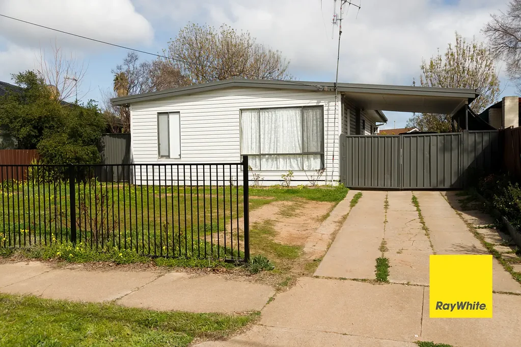 4 Yorkshire Crescent, Shepparton, VIC 3630