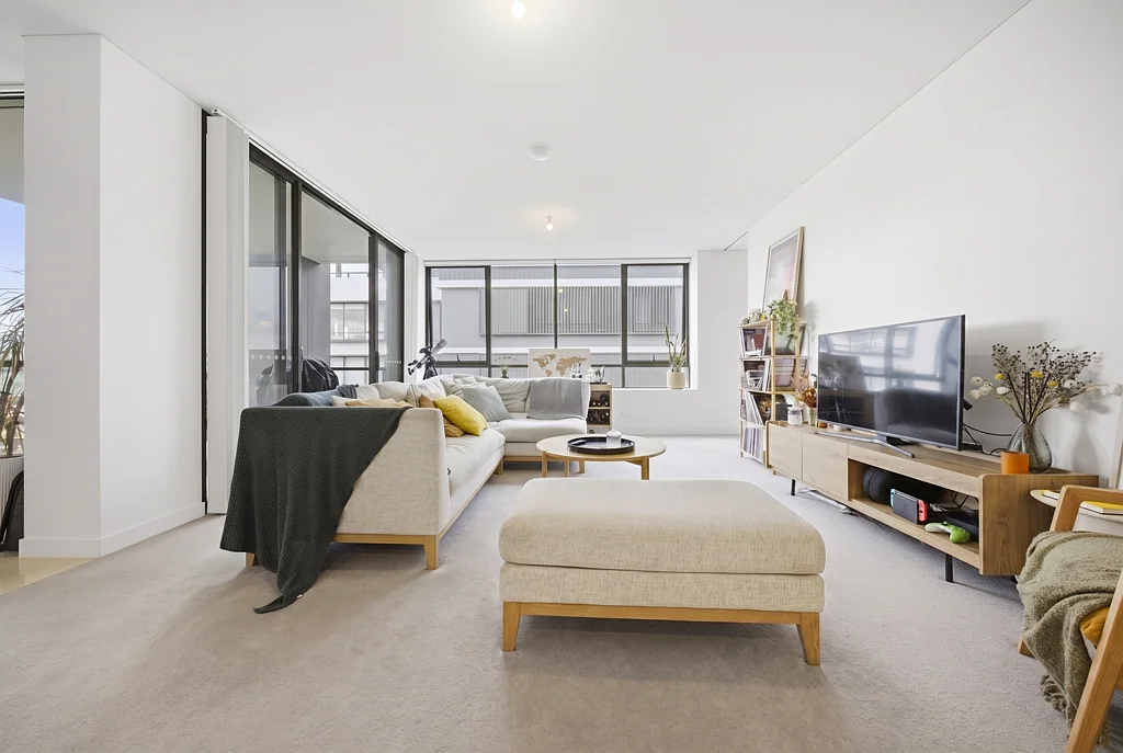 Ryde 2Moenga Modern Comfort with Study in the Heart of Ryde