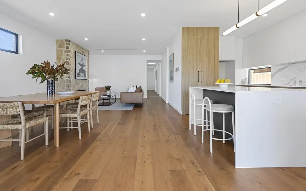 Fulham 3 Bedroom The Ultimate life Style in Prime Locale.........