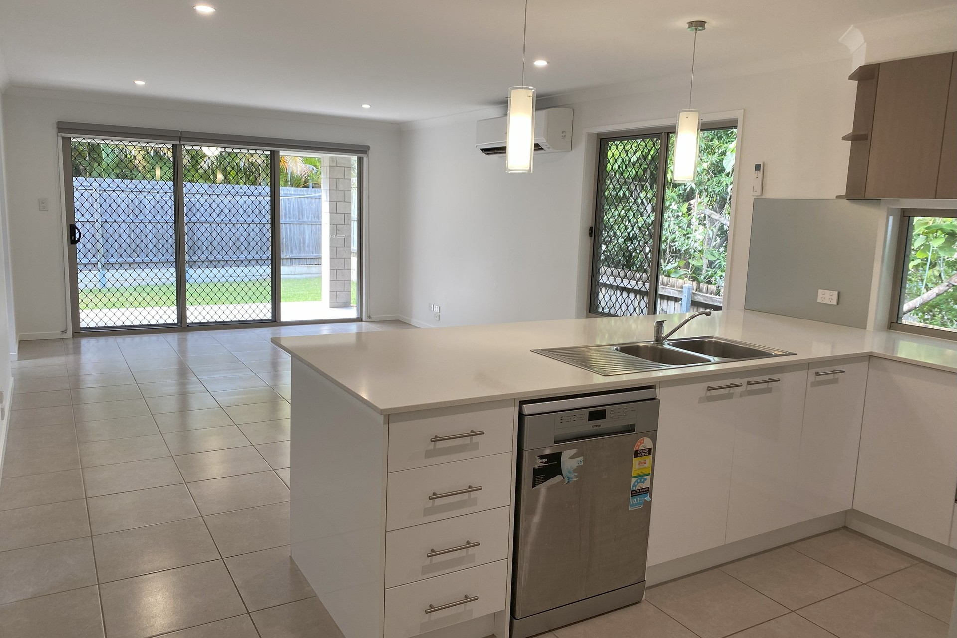 60B NORTON DR, SHAILER PARK QLD 4128, 0 Kuwarto, 0 Banyo, House